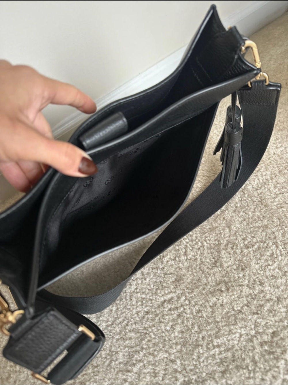Tory Burch Black Pebbled Leather Logo Crossbody - Picture 5 of 7